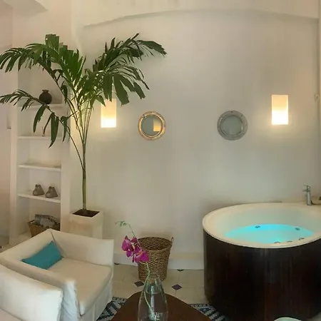 Apartamento Cozy Loft Whit Jacuzzi & Ocean View In Walled City
