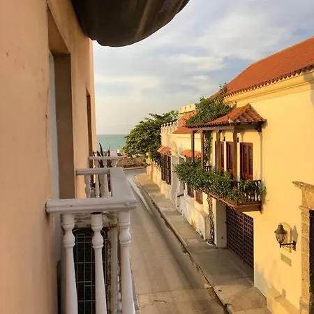 Cozy Loft Whit Jacuzzi & Ocean View In Walled City Apartamento