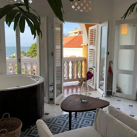 Cozy Loft Whit Jacuzzi & Ocean View In Walled City *